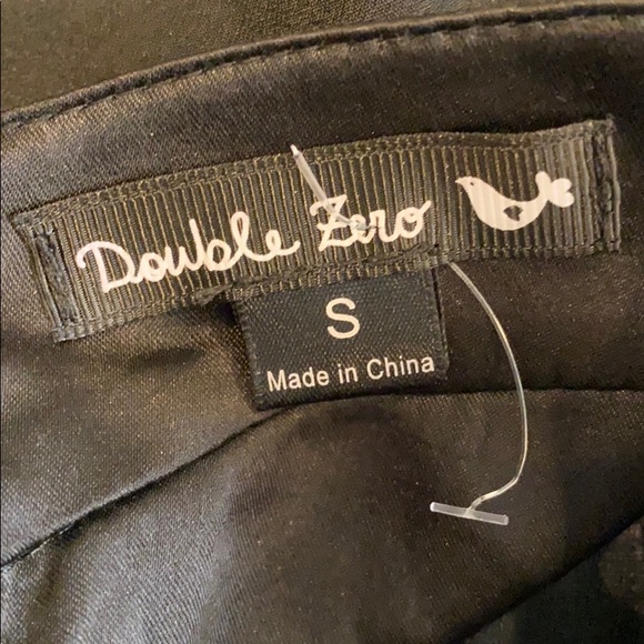 Black Dress - Picture 4 of 4